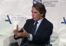 Aznar alerta de que Sánchez está «cruzando todas las líneas rojas»